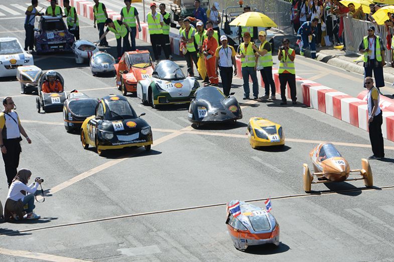 Miniature car race
