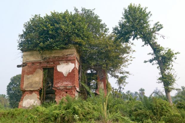 Ancient ruins of the Achipur Barood Ghar, officially known as the Achipur Powder Magazine en route Kolkata Port.