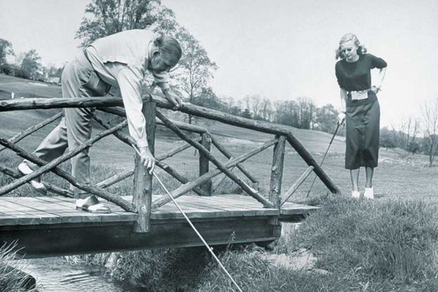 bridge-stick-river-golf-course