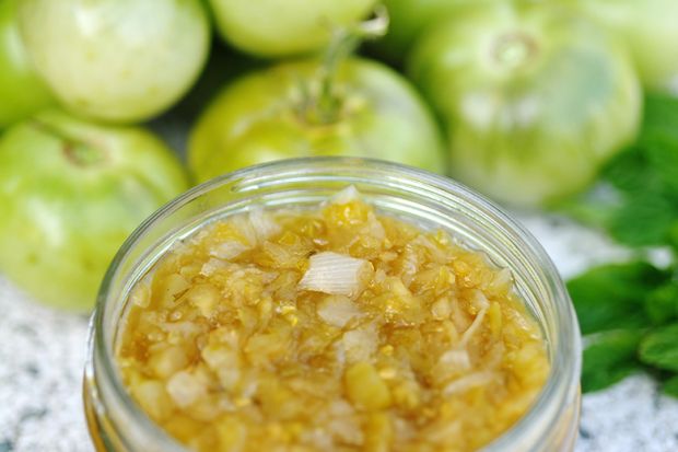 Green tomato chutney