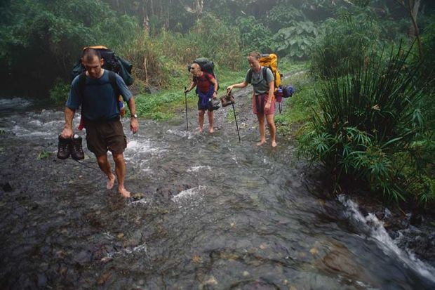 hikers-in-jamaica