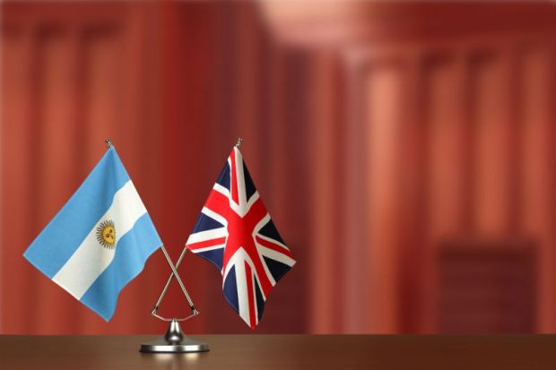 Argentina UK flags