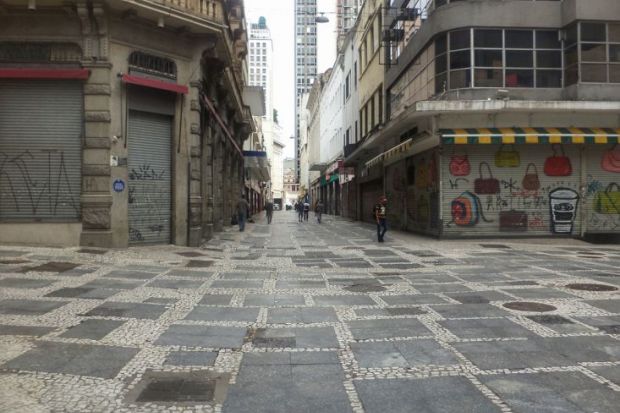 Sao Paulo street empty during coronavirus lockdown 