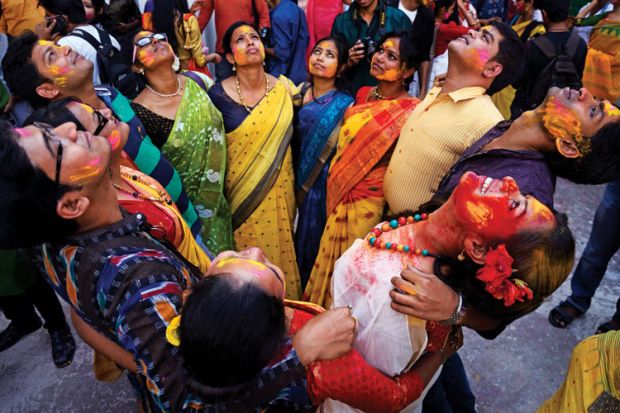 Rabindra Bharati University students forming circle, Holi Festival