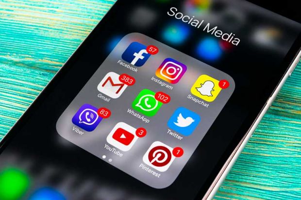 social-media-apps-smartphone
